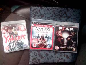 V�nd sau sau schimb jocuri ps3