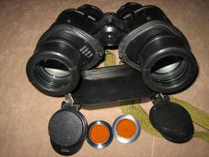 Vand binoclu IOR militar 7x40,   impecabil,   complet cu toate accesoriile