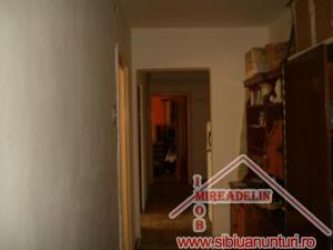 VAND APARTAMENT 3 CAMERE,   B-dul MIHAI VITEAZU