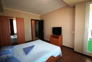 Inchiriez apartament cu 2 camere la 349 euro/luna