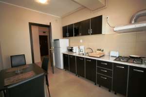 Inchiriez apartament cu 2 camere la 349 euro/luna