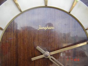 Ceas de perete german Junghans de colectie cu pendula si contragreutati