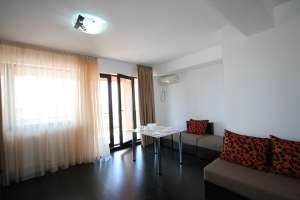 Apartament 3 camere de inchiriat la 299 euro/luna in Mamaia.
