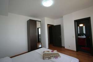Apartament 3 camere de inchiriat la 299 euro/luna in Mamaia.