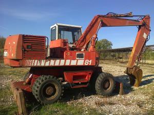 Excavator Poclain