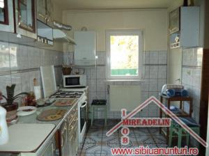 VAND APARTAMENT 3 CAMERE,   ZONA STRAND