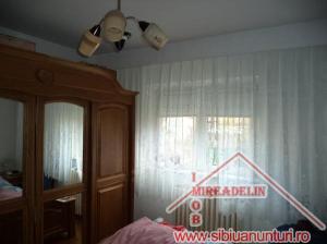 VAND APARTAMENT 3 CAMERE,   ZONA STRAND