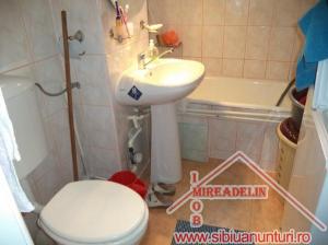 VAND APARTAMENT 3 CAMERE,   ZONA STRAND