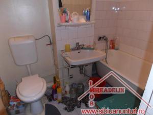 VAND APARTAMENT 3 CAMERE,    Al. Fr. Buzesti