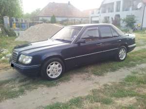 Mercedes W124 E200