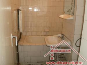 INCHIRIEZ APARTAMENT 2 CAMERE,  38 mp ZONA MIHAI VITEAZU