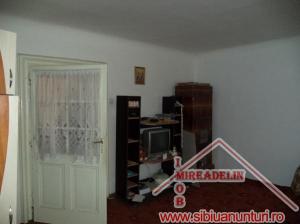 APARTAMENT DE VANZARE� 2 CAMERE NEDECOMANDATE