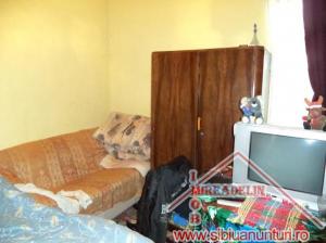 VAND APARTAMENT 3 CAMERE LA CASA,   ZONA GUSTERITA