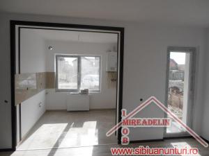 Vand apartament 3 camere,  Selimbar