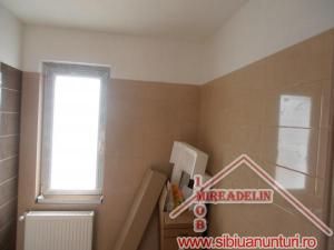 Vand apartament 3 camere,  Selimbar