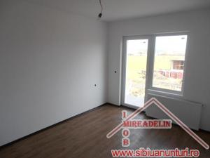 Vand apartament 2 camere,  Selimbar