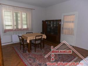 INCHIRIEZ APARTAMENT 2 CAMERE,   LA CASA,   ULTRACENTRAL 60mp