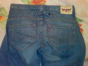1 PANTALON BLUE JEANS NOU MARCA LEVI STRAUSS,  ORIGINAL.
