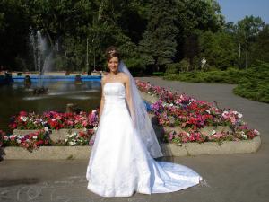 ROCHIE DE MIREASA PENTRU O PRINTESA