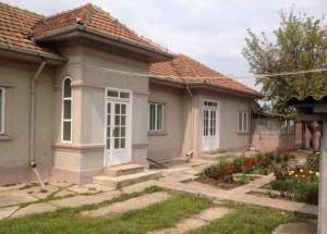 Casa si teren 744 mp Zimnicea,  central - piata