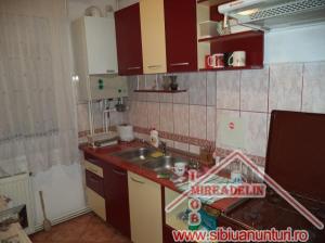 INCHIRIEZ APARTAMENT 2 CAMERE,   57 mp,   TEREZIAN