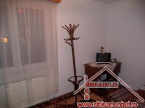 INCHIRIEZ APARTAMENT 2 CAMERE,   57 mp,   TEREZIAN