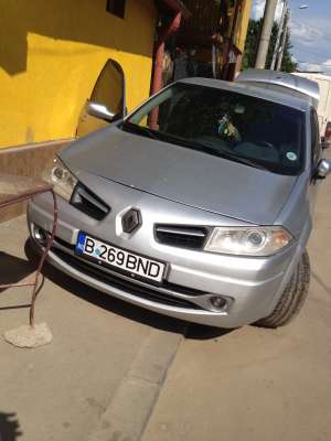 vand Reanault Megane Sedane