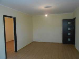 Vand apartament 2 camere etaj 2 ,  35500 Euro