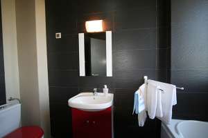 Apartament modern 3 camere de inchiriat la 269 euro/luna