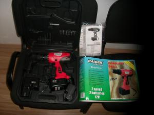 Bormasina cu 2 acumulatori- Raider