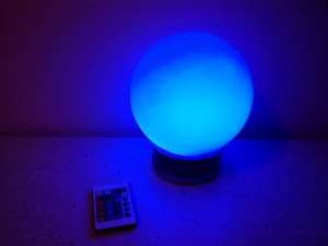 Vand veioza RGB cu telecomanda