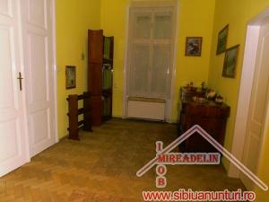 INCHIRIEZ APARTAMENT 2 CAMERE,   LA CASA,   ULTRACENTRAL 110mp