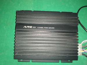 amplificator auto ALPINE 45 W RMS