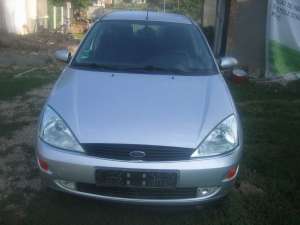 Dezmembrez ford focus