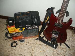 SINTERIZADOR ROLAND+DOZA MIDI +CHITARA JACKSON