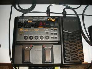 SINTERIZADOR ROLAND+DOZA MIDI +CHITARA JACKSON