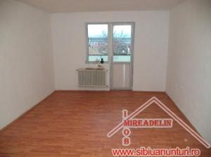 INCHIRIEZ APARTAMENT 3 CAMERE LA MANSARDA  110mp