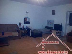 INCHIRIEZ APARTAMENT  2 CAMERE,   ULTRACENTRAL 60mp