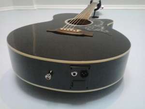Vand chitara Stagg electro-acustica