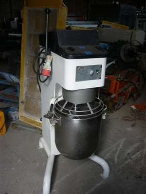 mixer planetar 70 L
