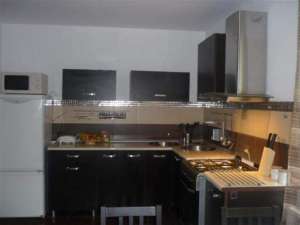 Vand sau Inchiriez apartament in vila p+1+m BUFTEA