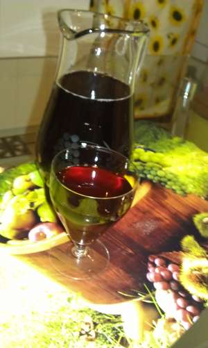 VAND VIN DE SEGARCEA ROSU SI ALB