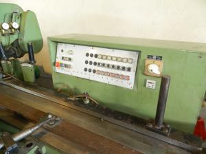 Masina industriala de prelucrat pe 4 fete cu 7 axe