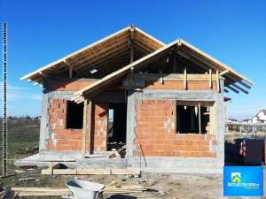 Casa ieftina 4 camere Vand cu Rate La Dezvoltator