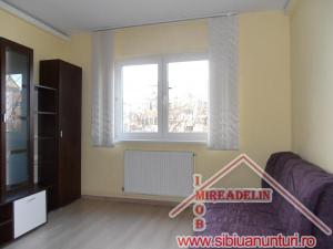 INCHIRIEZ  APARTAMENT  2 CAMERE ,  ZONA CALEA CISNADIEI