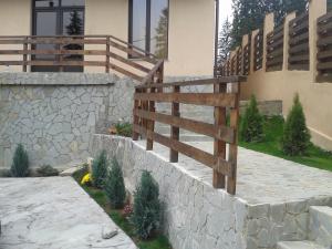 PENSIUNEA CASA DENIS 4* PREDEAL;