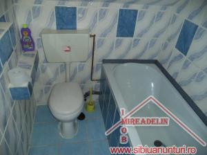 INCHIRIEZ  APARTAMENT 2 CAMERE ,   ZONA PIATA OBOR 48mp