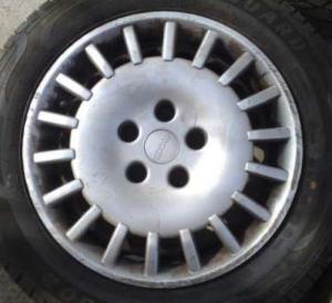 Jante SAAB originale+capacele aferente pe 15"