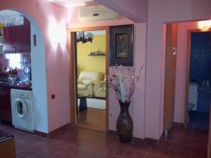 Vand apartament 4 camere in Navodari
