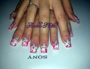 Aplic unghii false cu gel sau unghii false cu acryl Constanta